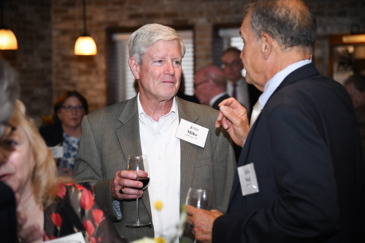 Alumni chatting at their 50th reunion