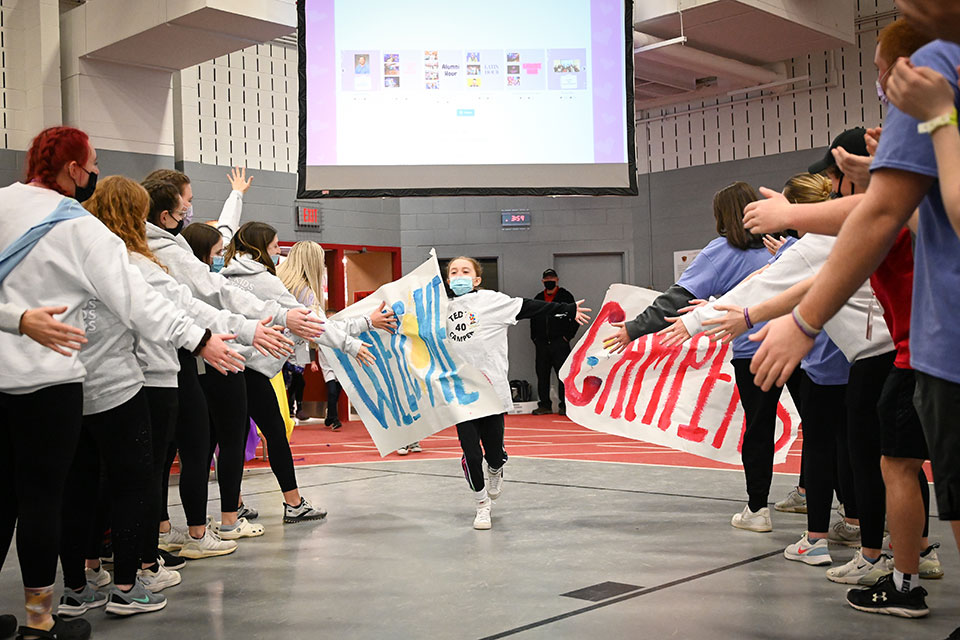 Campers run into the Teddi Dance for Love in 2021.