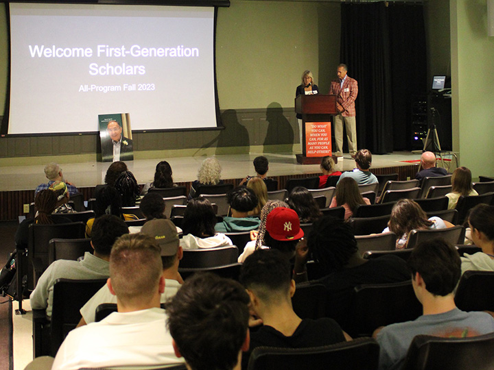 The Constantino Family welcomes students to the First-Generation Scholars Program at Fisher.