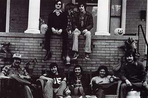 Black and white photo of students posing for a photo in 1975