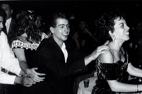 1995 students dancing in a line together