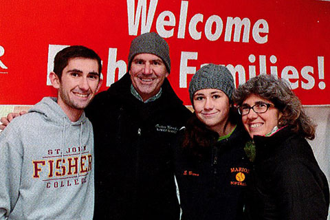 2015 student with family at Family Weekend
