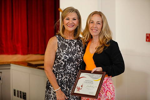 Dr. Lori Dambaugh receives the Fisher Nurse Scholar Award.