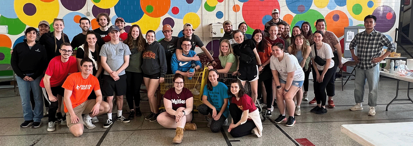 A group of students volunteering.